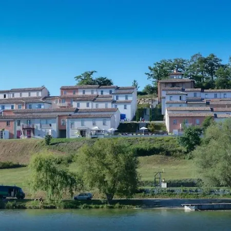 Maison Spacieuse Avec Terrasse Pour 8 Personnes - Api-1-52-1374