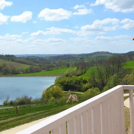 Maison Spacieuse Avec Terrasse Pour 8 Personnes - Api-1-52-1374 营地