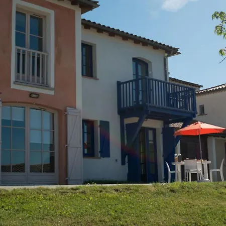 Maison Spacieuse Avec Terrasse Pour 8 Personnes - Api-1-52-1374 Carla-Bayle