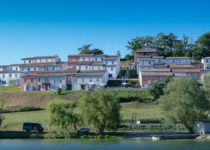 Maison Spacieuse Avec Terrasse Pour 8 Personnes - Api-1-52-1374